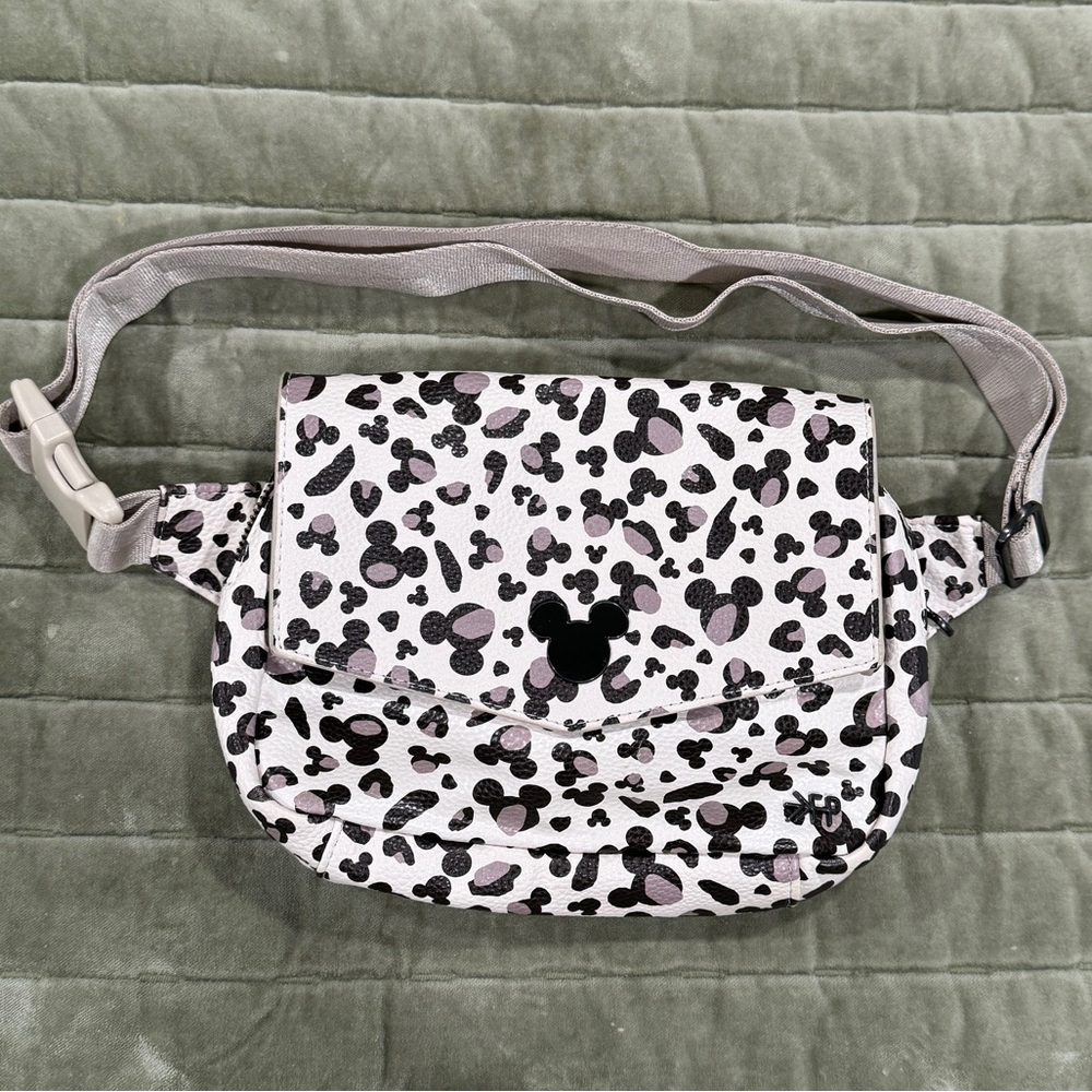 Freshly Picked- Mickey Leopard Classic Park Pack